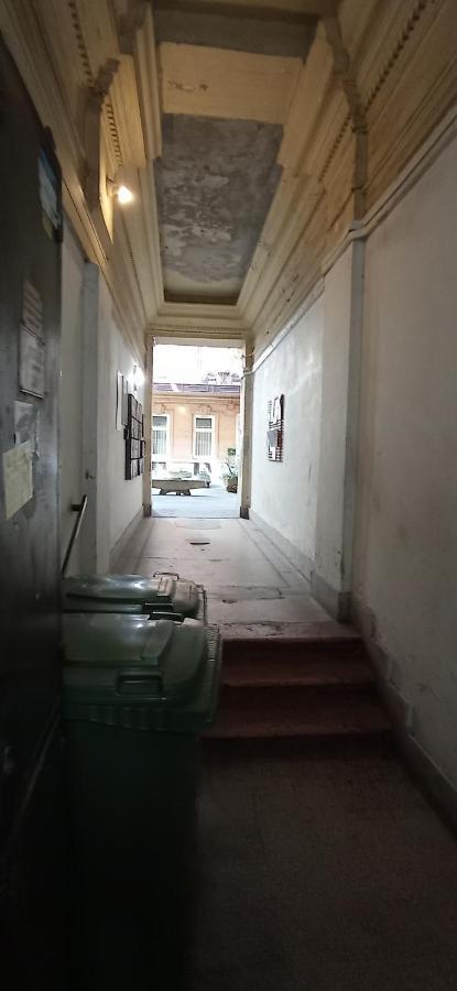 Osvat Apartments Boedapest Buitenkant foto