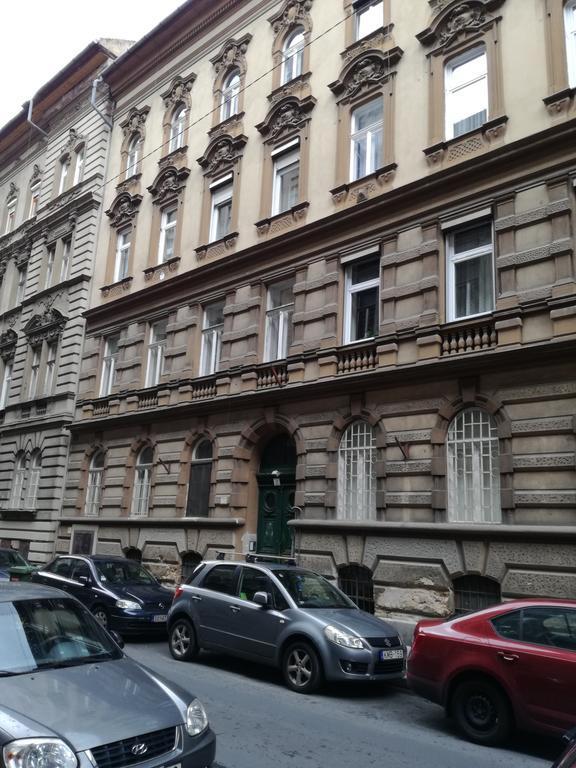 Osvat Apartments Boedapest Buitenkant foto